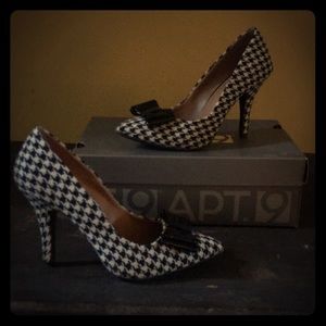 Houndstooth Heels with Bow